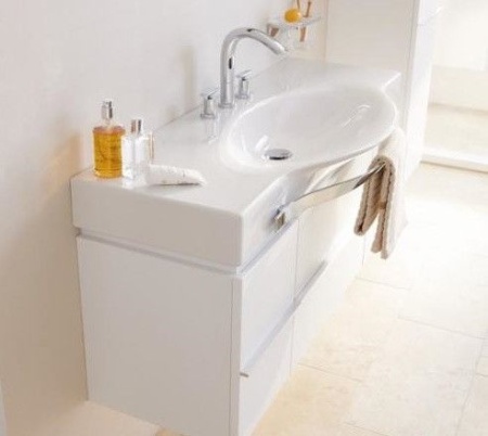 Раковина Laufen Palace 90*51 с полотенцедержателем